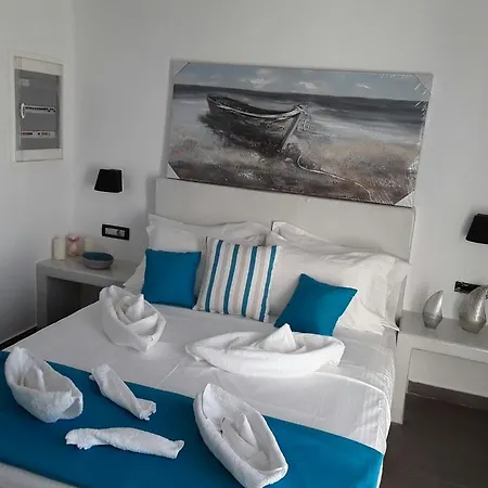 Santoxenia Luxury * Kamári