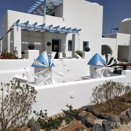 Santoxenia Luxury Villa Kamári