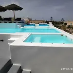 Santoxenia Luxury