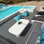 Santoxenia Luxury