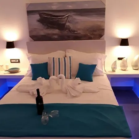 וילה Santoxenia Luxury Kamári