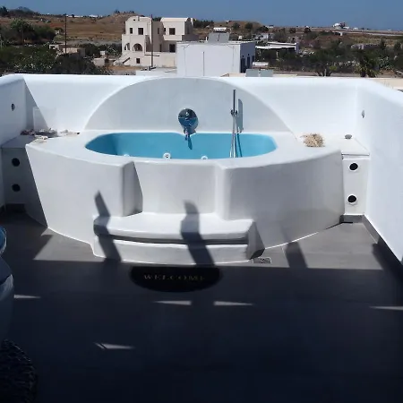 Santoxenia Luxury