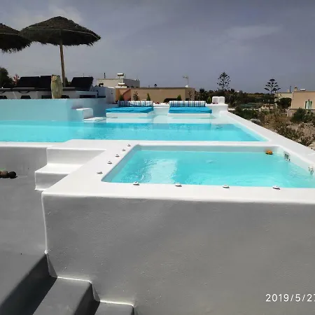 Santoxenia Luxury