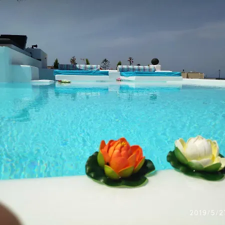 Santoxenia Luxury